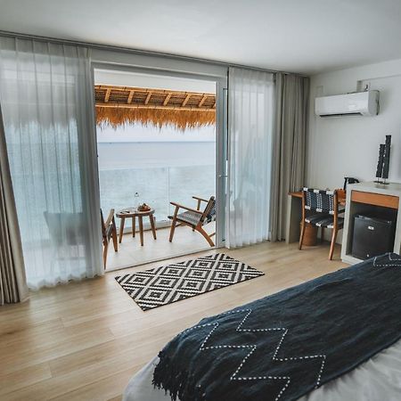 Legends Beachfront Resort Uluwatu Exteriör bild