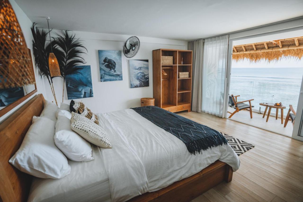 Legends Beachfront Resort Uluwatu Exteriör bild